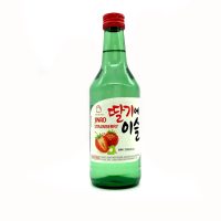 Jinro Chamisul Strawberry Soju 375ml